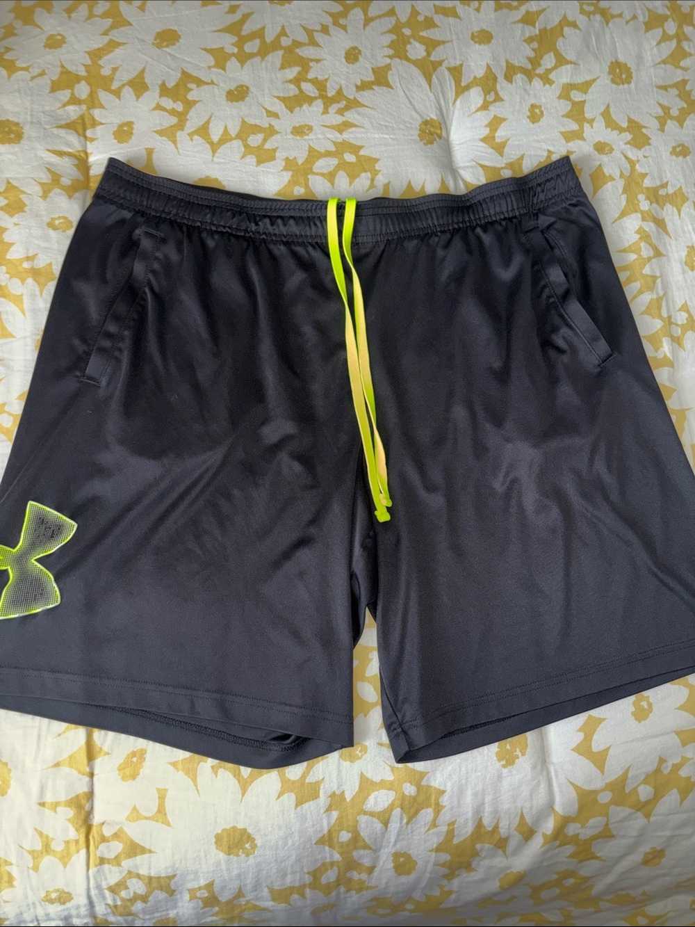 Under Armour Men’s Black Loose Fit Athletic Shorts